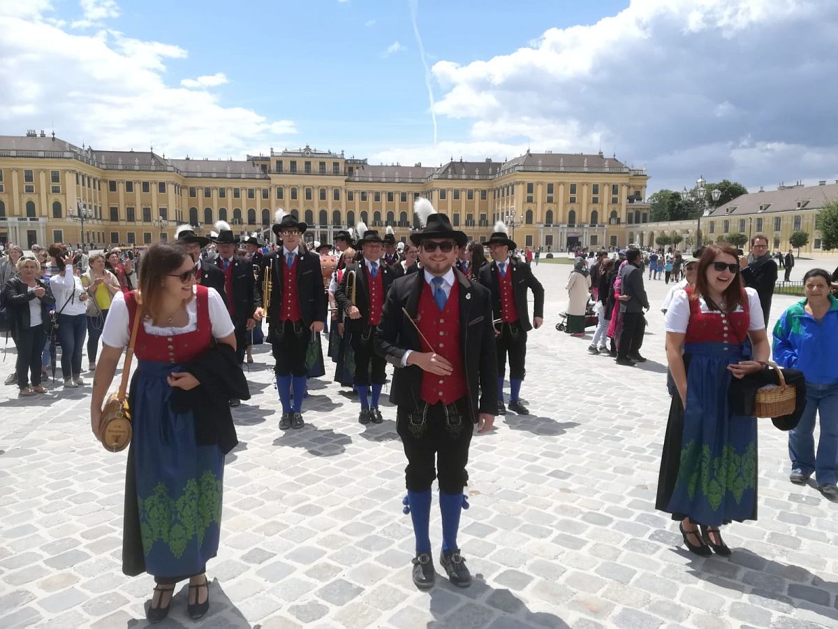 Vor dem Schloss Schönbrunn